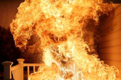 Drunk Man Sets 18 Vehicles on Fire in Delhi; Midnight Ruckus Caught on Camera