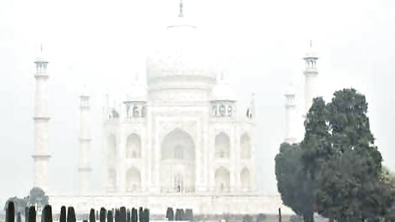 Air pollution discolouring Taj Mahal, finds study