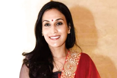 Meet Selfie Sisters Aishwarya And Soundarya Rajinikanth