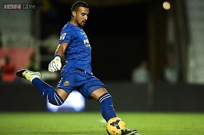 Villarreal's late heroics earn 2-1 win at Espanyol