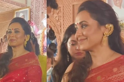 Watch: Rani Mukerji Dazzles In A Stunning Red Saree At Durga Puja Pandal