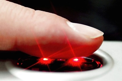 Pakistan orders mobile users in country to give fingerprints or lose connection