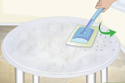 How to Clean a Marble Top Table