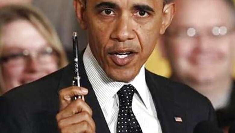 Obama asks Egypt military to quickly return to democratic govt