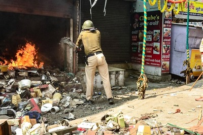 Indefinite Curfew Imposed in Maharashtra's Amravati as Fresh Violence Erupts; Shops, Private Property Damaged