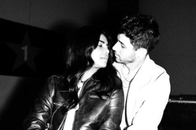 Priyanka Chopra and Nick Jonas Gaze Into Each Other's Eyes in This Adorable Pic