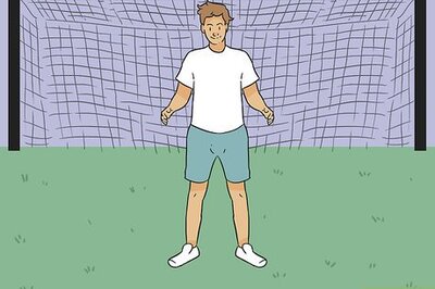 How to Do a Scorpion Kick in Soccer