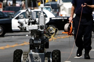 Human Interest: Will Rise of The Robots Leave Us Jobless? News18 Gets Expert View