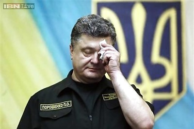Ukraine's leader rallies for unity in key city