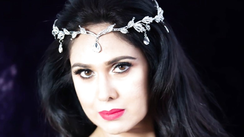 Meenakshi Seshadri Finally Reacts to Rumours That She Was About to Marry Rajkumar Santoshi