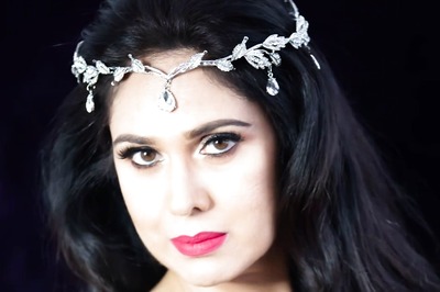 Meenakshi Seshadri Finally Reacts to Rumours That She Was About to Marry Rajkumar Santoshi