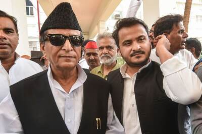 'Made to Sleep on Moist Floor, Take Bath With Cold Water': Azam Khan's Son 'Ill-treated' by UP Jail Staff
