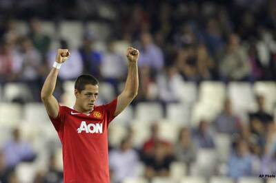 Hernandez earns Man U League Cup progress