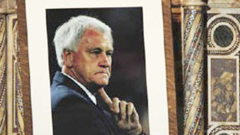 World's footballing family bids farewell to Bobby Robson