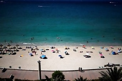 Spain Diagnoses 3,781 New Coronavirus Cases, Some Regions Stabilise