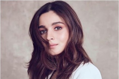 Alia Bhatt Enjoys Nightly Binge of FRIENDS Episodes, Says 'It's All You Need Sometimes'