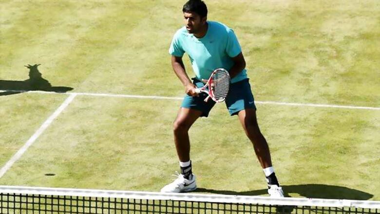 Bopanna, Bhupathi in quarters; Sania crashes out of women's doubles