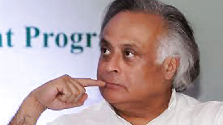 Jairam Ramesh gifts mini-bus to girl footballers