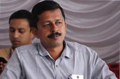 'Keep Writing in a Bold, Fearless Manner': Kerala CM Extends Support to Author Threatened by Hindutva Groups