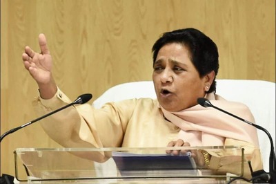 Violence in UP Panchayat Elections Brings Back Memories of SP Rule: Mayawati