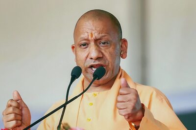 'Sevadars Should Have Helped Victims': CM Yogi Orders Judicial Probe into Hathras Stampede, Promises SOPs