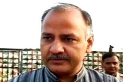 Even as CM Kejriwal hunts for a 'smaller' house, Sisodia opts for a 3-bedroom flat