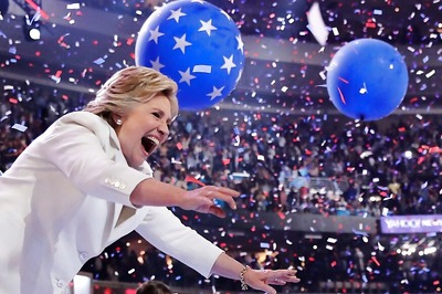 Hillary Clinton, Donald Trump Fight for Soul of Divided US Before Vote
