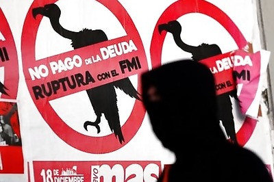 Argentina strikes $65 billion debt deal to avert hard default