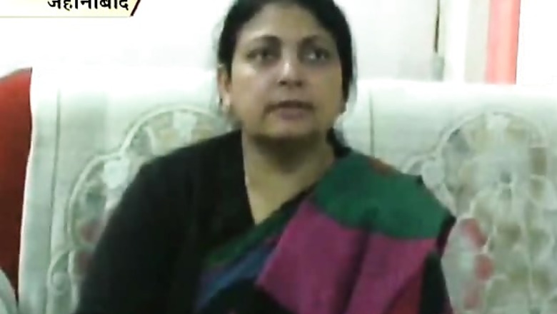 Former JDU minister Parveen Amanullah joins AAP