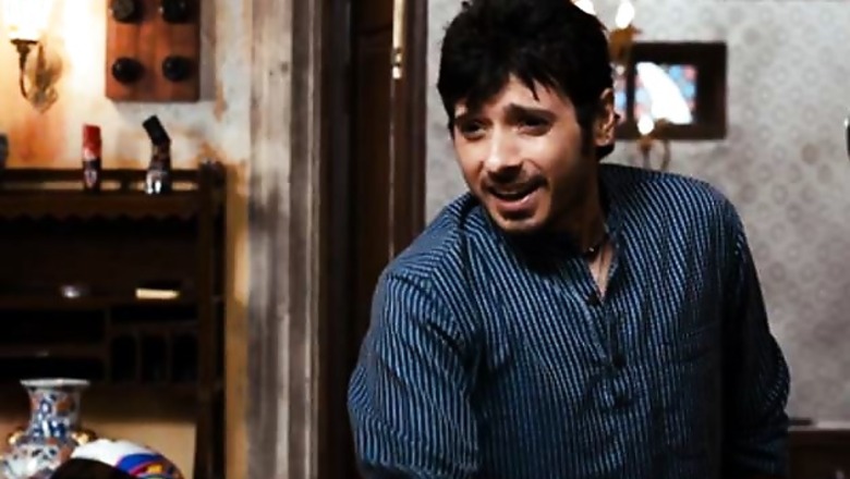 Chashme Baddoor: I approach comedy through drama, says Divyendu