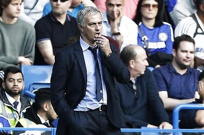Jose Mourinho says he does not expect sack at Chelsea