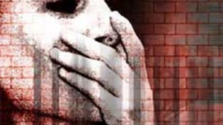 Call-centre employee smothered by robbers, say police