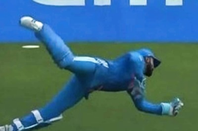 IND vs BAN: KL Rahul Takes a Stunning Catch to Dismiss Mehidy Hasan Miraz in World Cup 2023 - WATCH