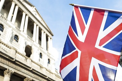 UK's Economy Grows 0.5% In October After 0.6% Contraction In September; Outlook Remains Bleak