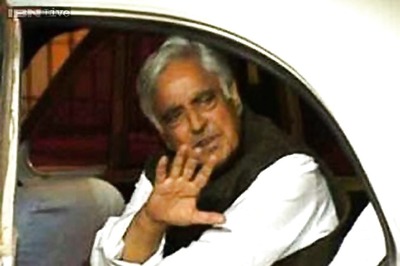 Defence Secretary meets CM Mufti Mohammed Sayeed, discuss J&K's security situation