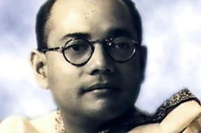 'Netaji was burnt but alive after plane crash'