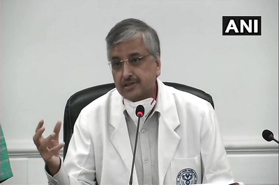 Delhi's Covid Cases Less Than 1K For First Time in 49 Days; AIIMS Director Says Seems Peak Reached