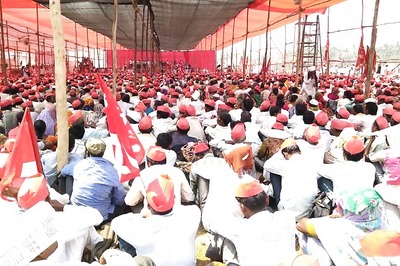 Tribal Leaders Walked 180 km With Maharashtra Farmers. Here's Why