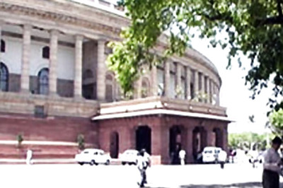 Bill to protect street vendors introduced in Lok Sabha