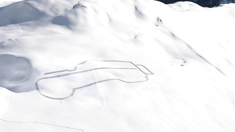 World Land Rover Day - Defender Outline Drawn on French Alps to Celebrate 70th Anniversary [Video]