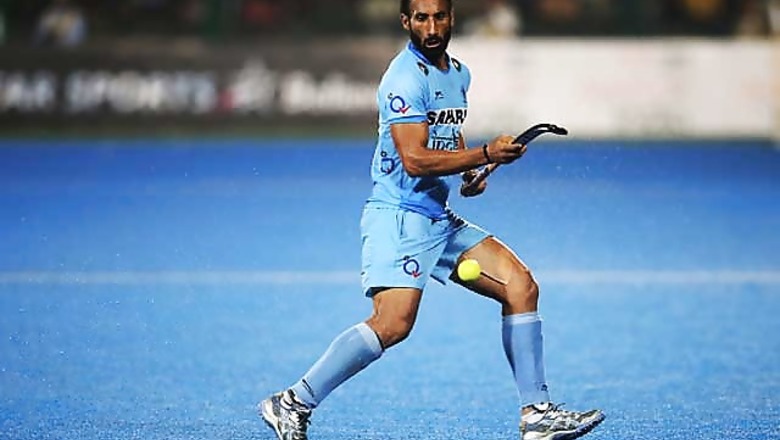 Hockey India official supports Sardar Singh, blames 'fiancee' for blackmailing