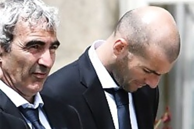 Domenech to remain France coach