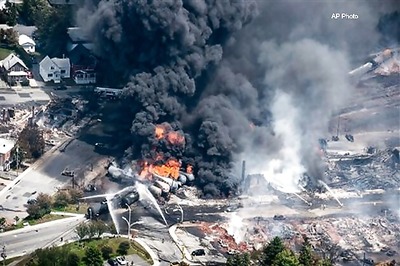 One dead as train carrying light crude oil explodes in Canada
