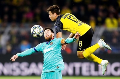 Champions League: Unlucky Borussia Dortmund Draw 0-0 With Barcelona on Messi Return