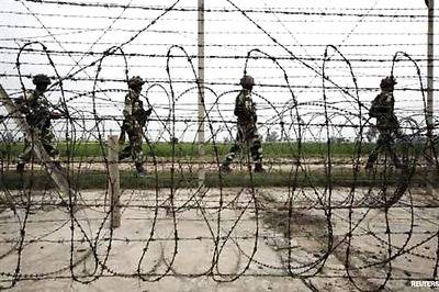 Pakistani troops violate ceasefire in Poonch district
