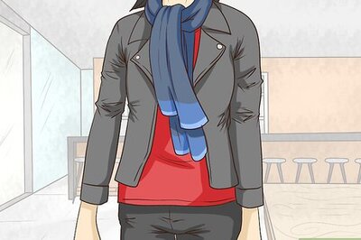 How to Wear a Scarf with a Jacket