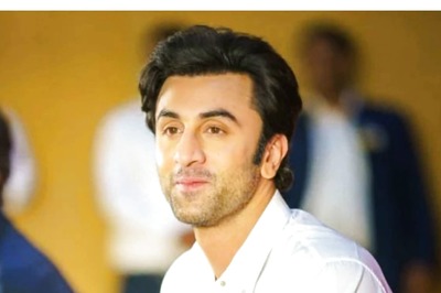 Ranbir Kapoor Surprises Fans, Leaves Them Emotional As He Meets Them For Shamshera Poster Launch