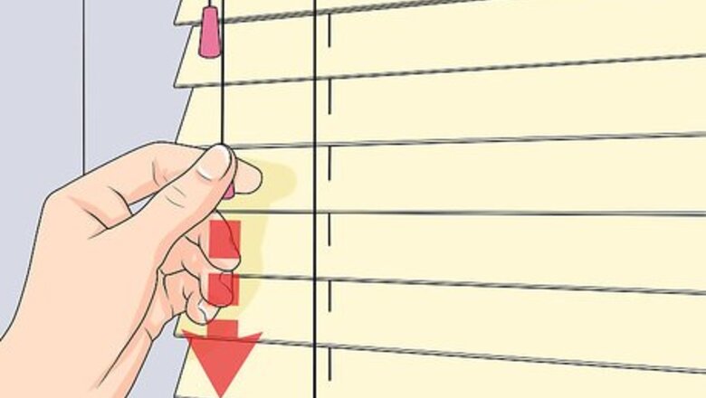 How to Clean a Venetian Blind