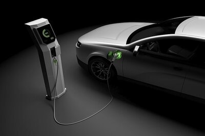 SIAM, CII Urge Govt to Hold Wider Consultations, Follow Practical Approach on Electric Vehicles