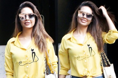 Esha Gupta Looks Ultra Glamorous in Her Recent Photoshoot; See Pics